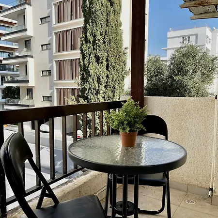 Mckenzie Mile Apartment *