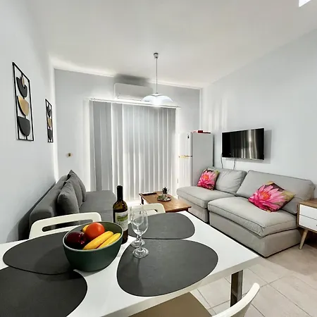 Apartment Mckenzie Mile Larnaka