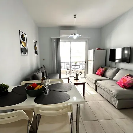 Mckenzie Mile Apartment