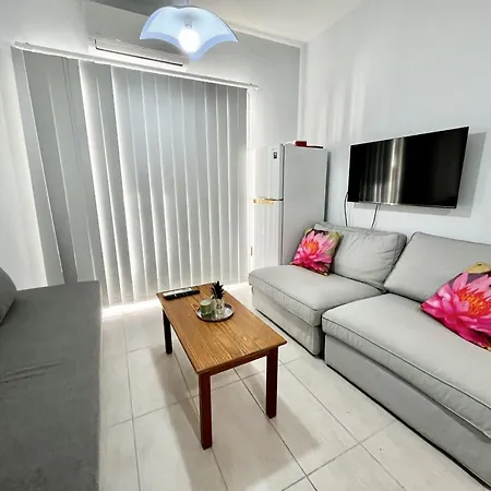 Mckenzie Mile Apartment *