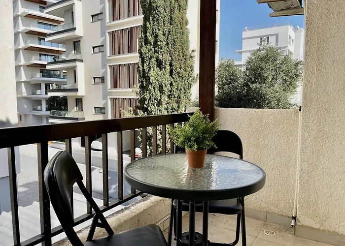 Mckenzie Mile Apartment *