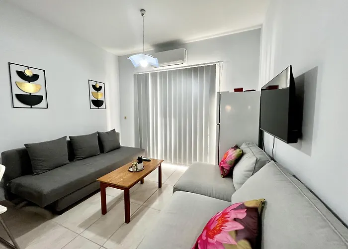 Apartment Mckenzie Mile Larnaka