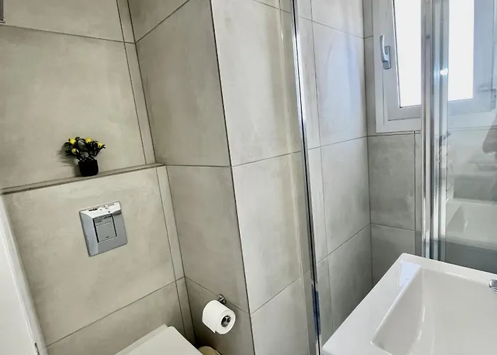 Mckenzie Mile Larnaka