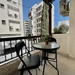 Mckenzie Mile شقة